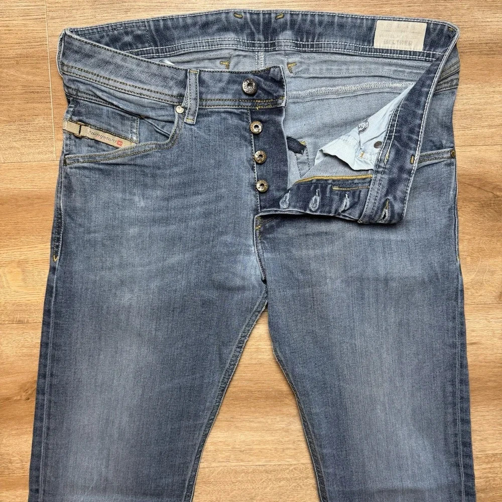 Diesel Belther Jeans Mens 30x32 Blue Slim Tapered Stretch Denim Button Fly 0814W
